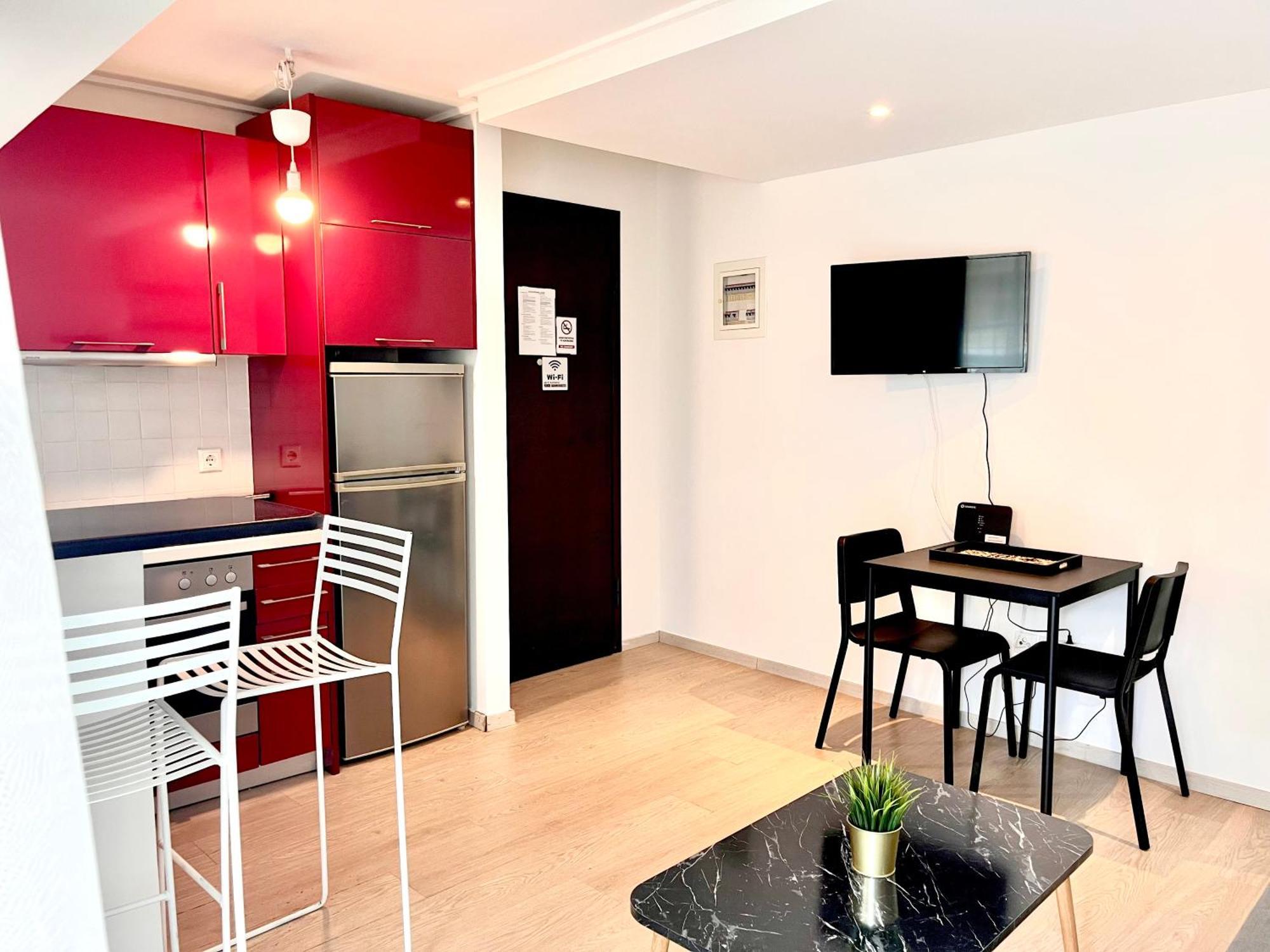 One-Bedroom Apartment