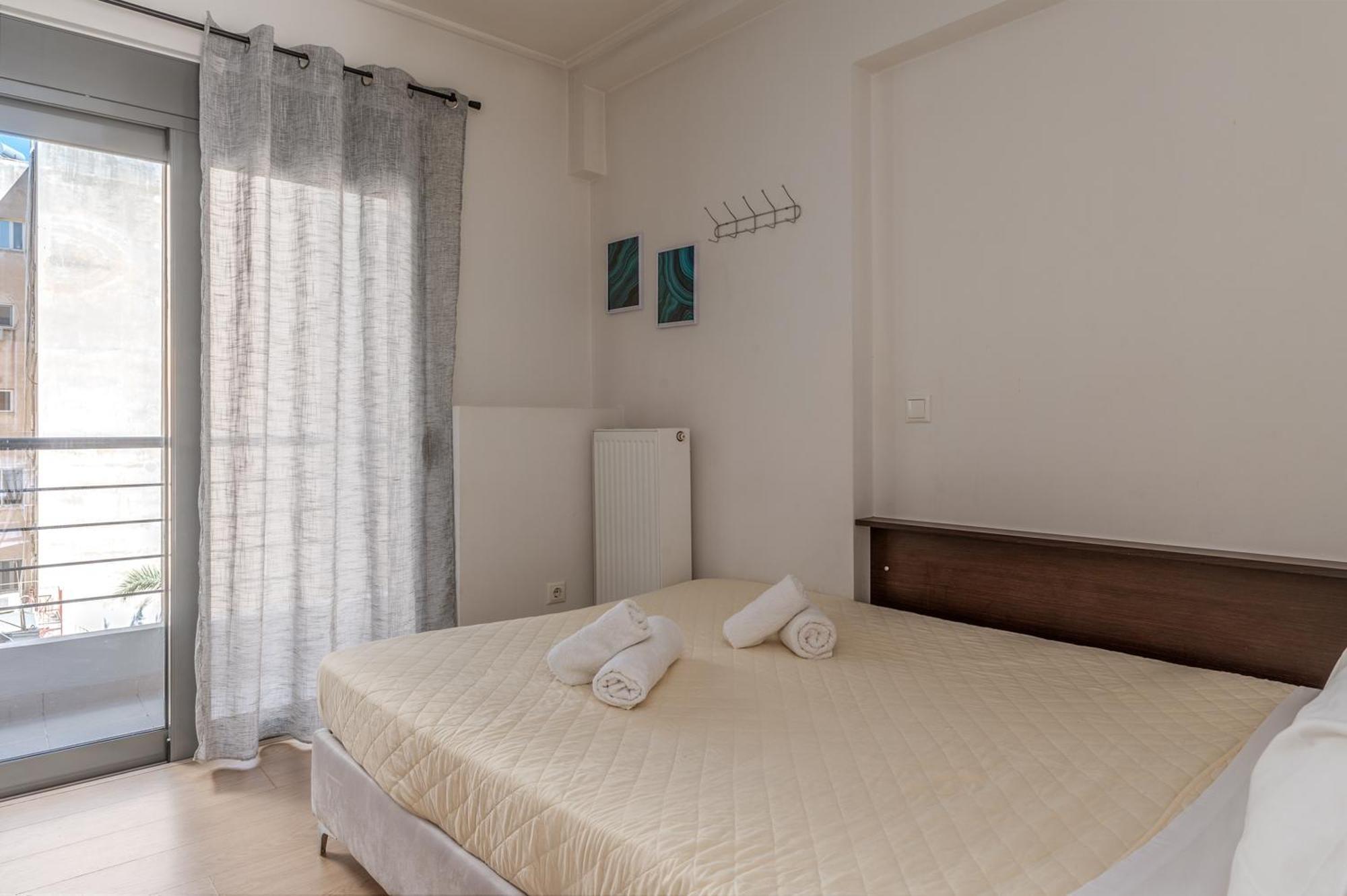 One-Bedroom Apartment 4th Floor